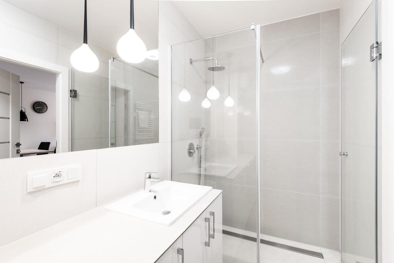 Flatbook - City Center Spa Apartments Motlawa Гданьск Экстерьер фото
